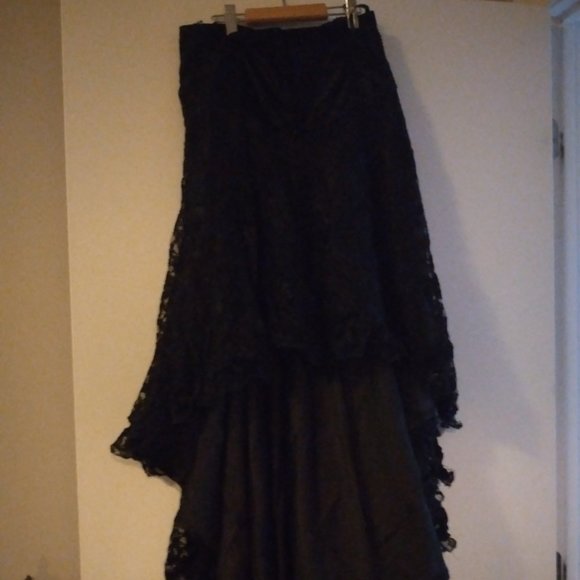 Victorian Goth Black Lace High-Low Maxi Skirt - Picture 2 of 4